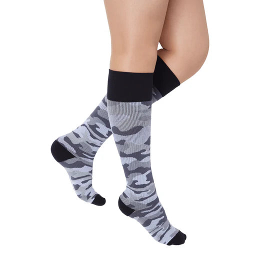 Rejuva graduated compression camo patterned socks (15-20 mmHg)