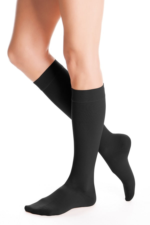 black Duomed advantage compression socks (20-30 mmHg Closed Toe)